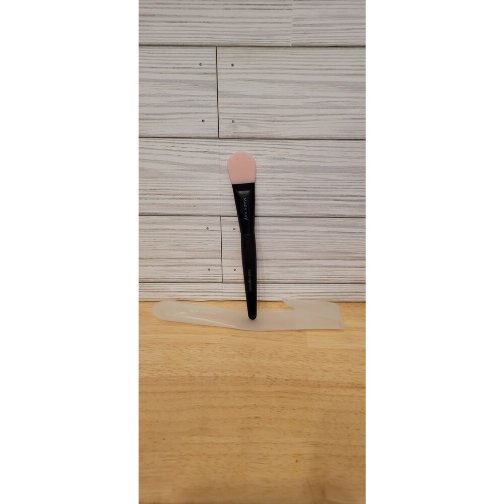 Mary Kay Silicone Mask Applicator